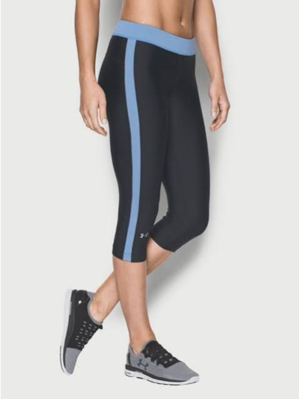 Under Armour Dark Blue Stretchy Spandex Capri Athletic Leggings w/ Stripe & Logo